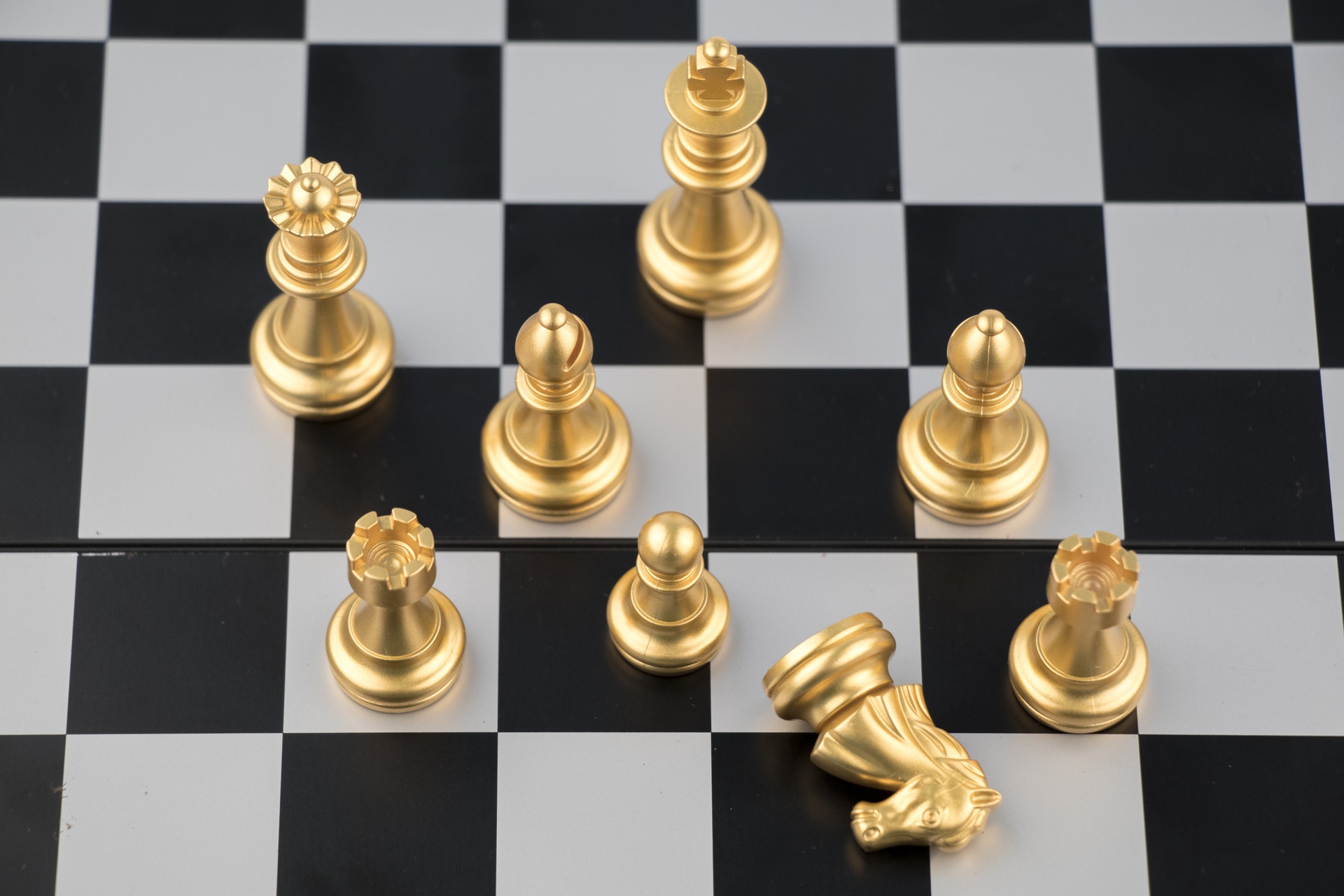 產業(yè)競爭戰(zhàn)之聯盟作戰(zhàn)五法(上)